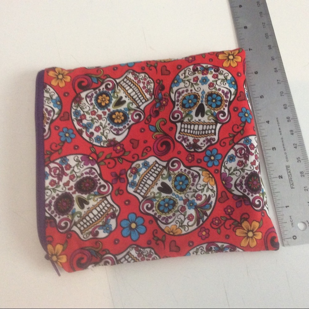 Day of the Dead Red Sugar Skulls Square Zip Cosmetic Case Travel Storage Bag - Picture 3 of 4
